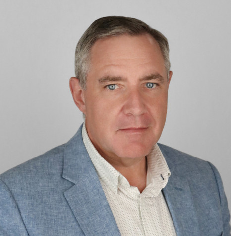 Bill Thomson, Chief Operating Officer